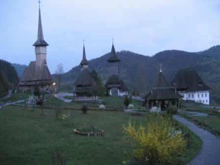 Mi viaje por Rumania - Blogs de Rumania - Día 4 –Gura Humorului – Monasterios pintados – Iglesias de madera - Sapanta – De (6)