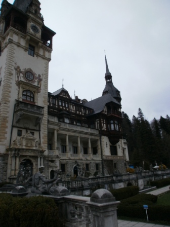 Mi viaje por Rumania - Blogs de Rumania - Día 2 - Bucarest – Snagov – Sinaia - Bran – Rasnov – Brasov. Distancia 202 Km. 2 (2)
