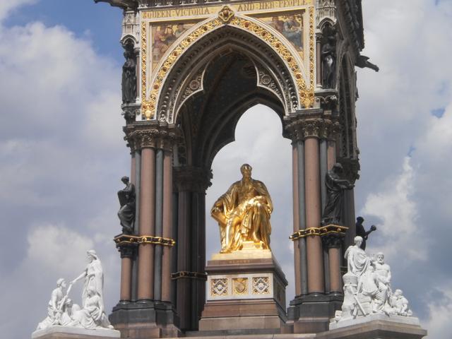 TRES MADURITAS EN LONDRES - Blogs de Reino Unido - PARQUES /HARRODS Y MUSEO A&V (2)
