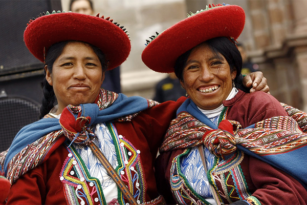 mujeres-hinchas-peruanas_6.jpg
