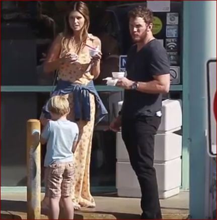 Pratt and Schwarznegger kisses during outing with son, Jack