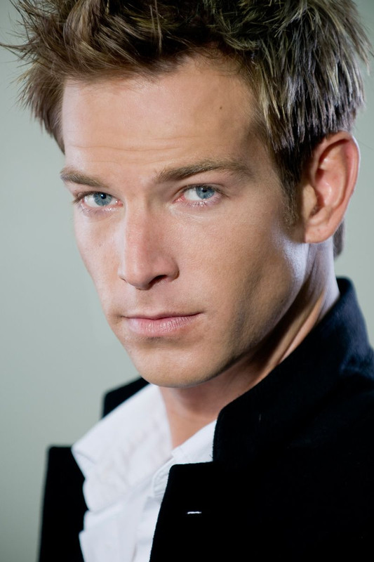 sean brosnan