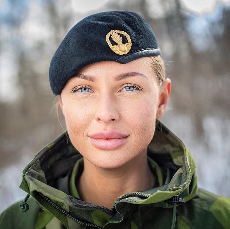 Photos - Women In Uniform | Page 25 | A Military Photo & Video Website