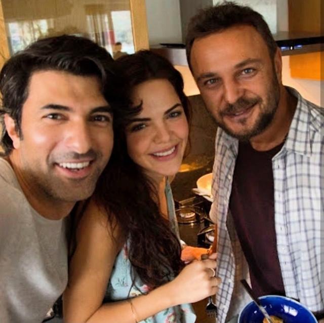 Scenaristice su Ayşe Ferda Eryılmaz i Nehir Erdem.